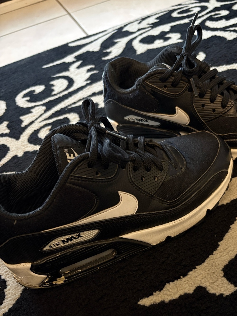 Nike Women's Black and White Air Max Low-Top Sneakers